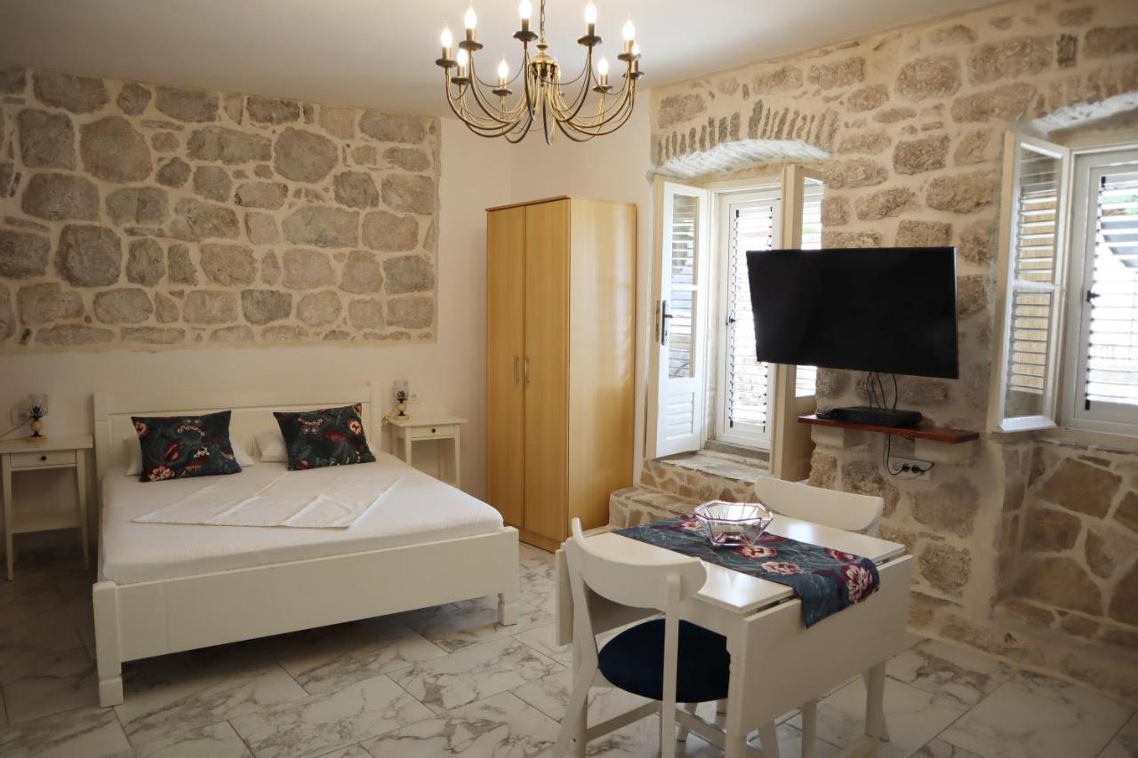 Guesthouse Zmukic Perast Ruang foto