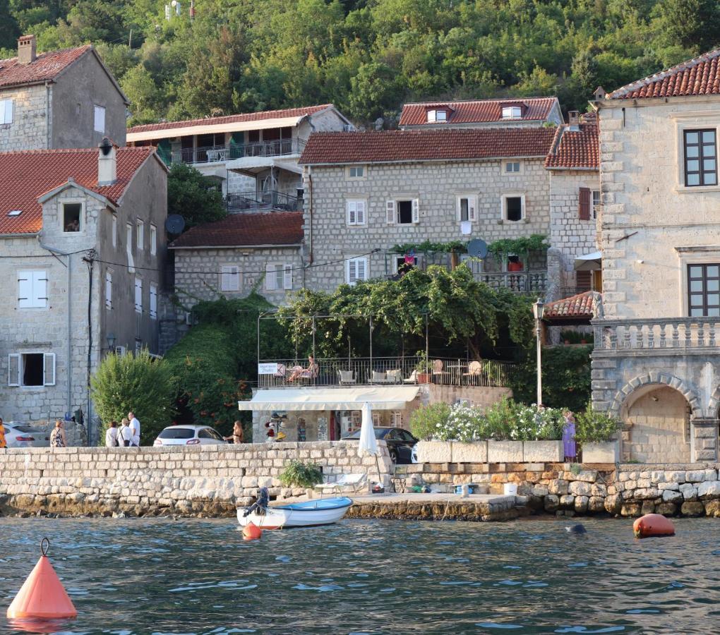 Guesthouse Zmukic Perast Bagian luar foto