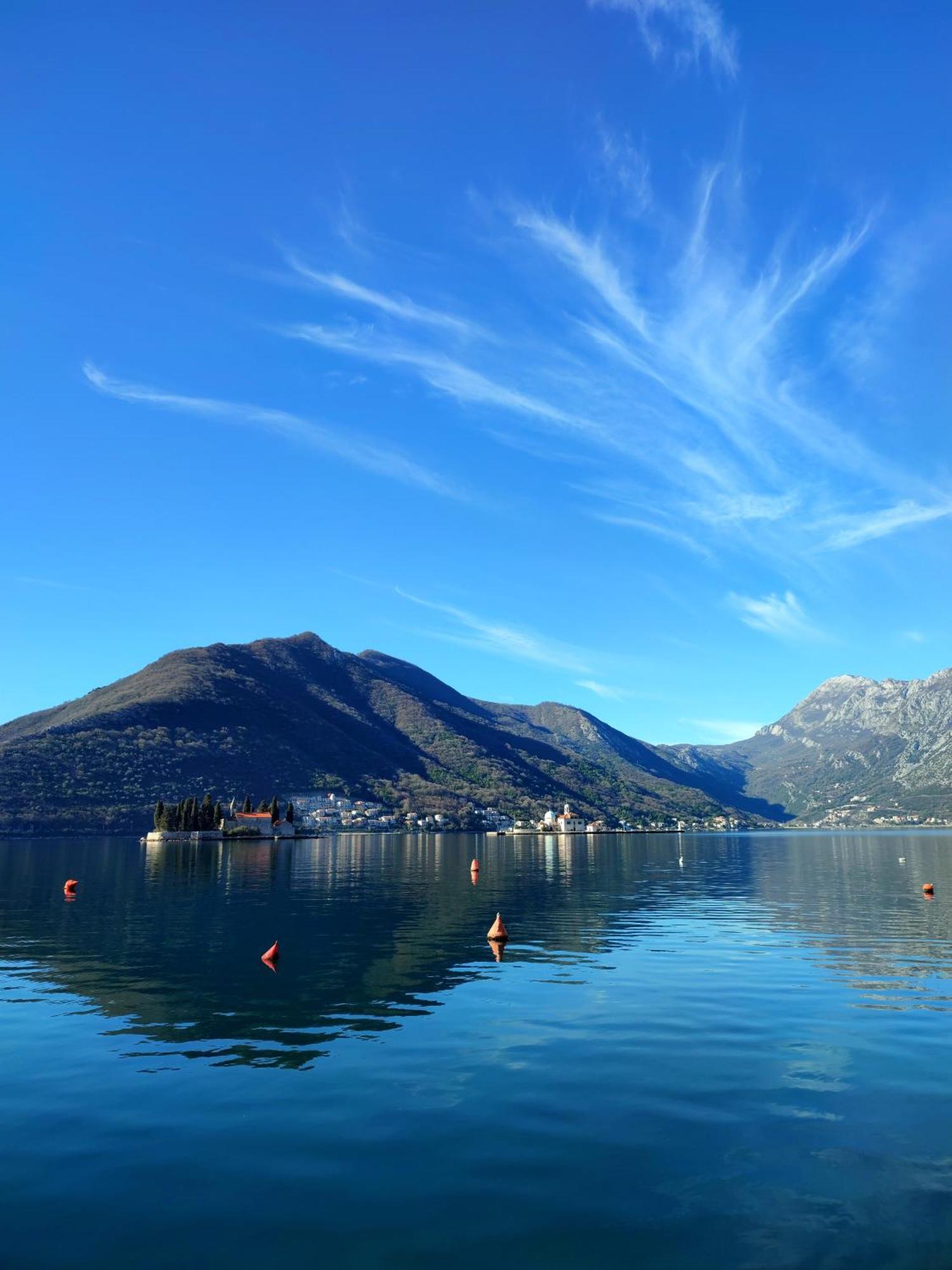 Guesthouse Zmukic Perast Bagian luar foto