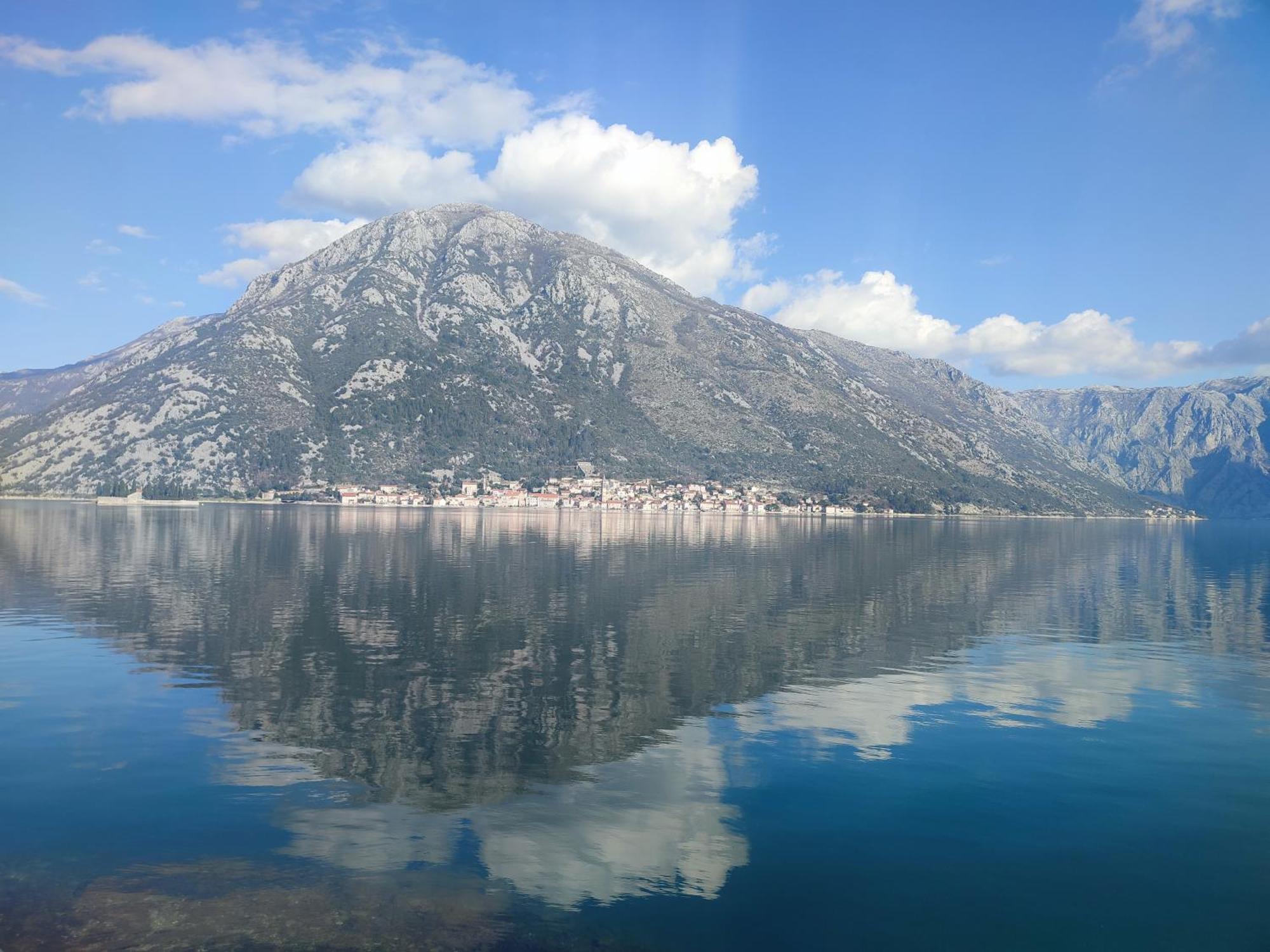 Guesthouse Zmukic Perast Bagian luar foto